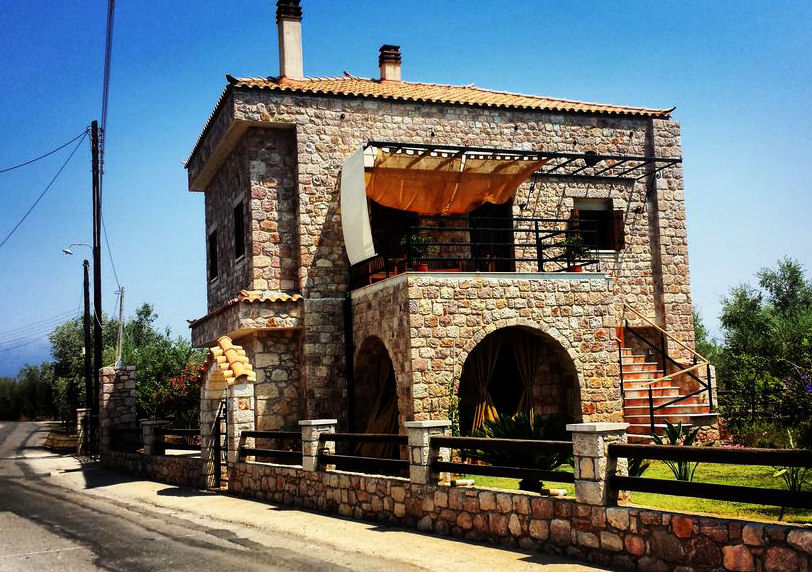 Nikos Stone Guest House